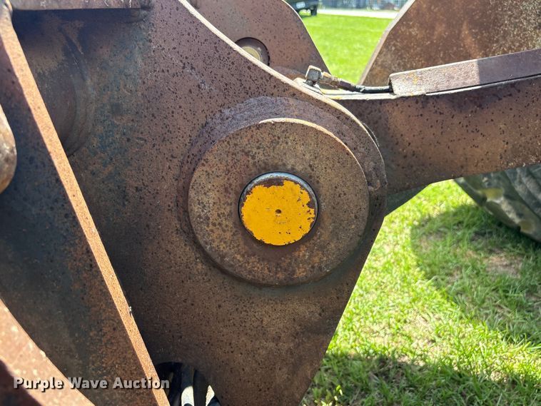 image for item EF1262 2020 John Deere 744L wheel loader