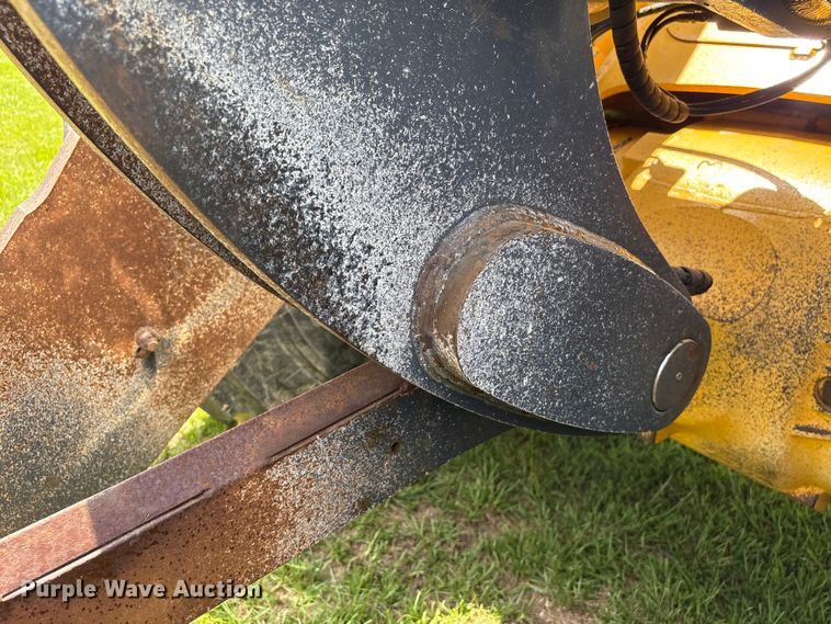 image for item EF1262 2020 John Deere 744L wheel loader