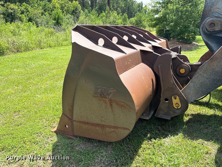 image for item EF1262 2020 John Deere 744L wheel loader