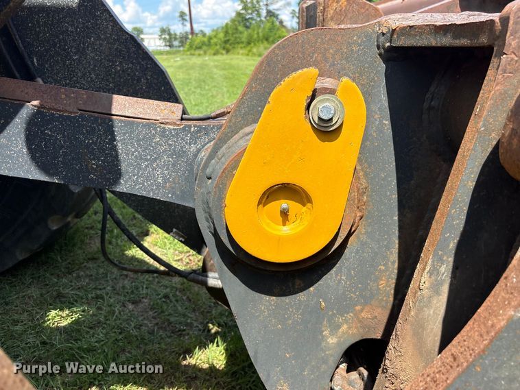 image for item EF1262 2020 John Deere 744L wheel loader