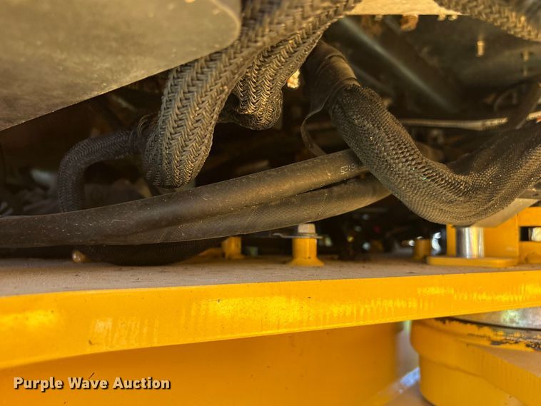 image for item EF1262 2020 John Deere 744L wheel loader