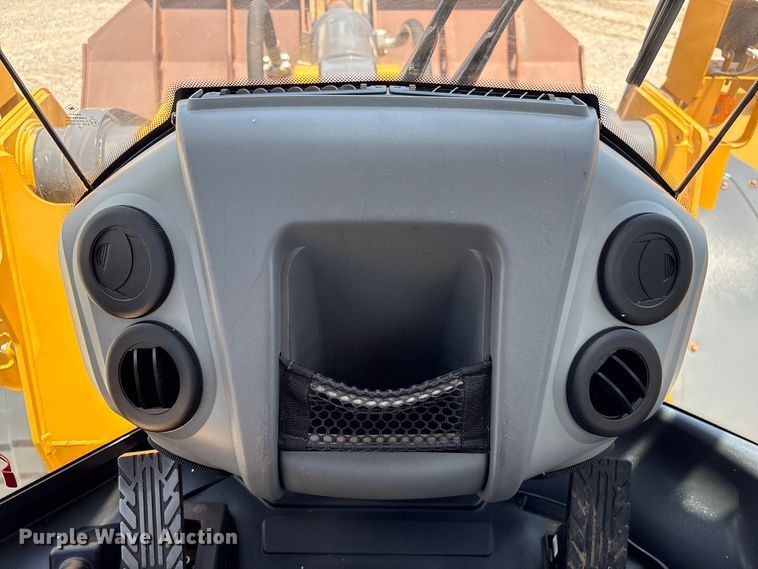 image for item EF1262 2020 John Deere 744L wheel loader