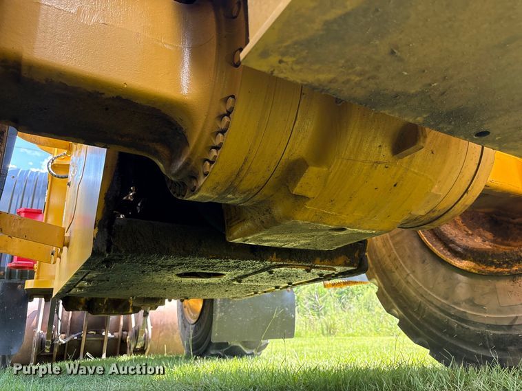 image for item EF1262 2020 John Deere 744L wheel loader