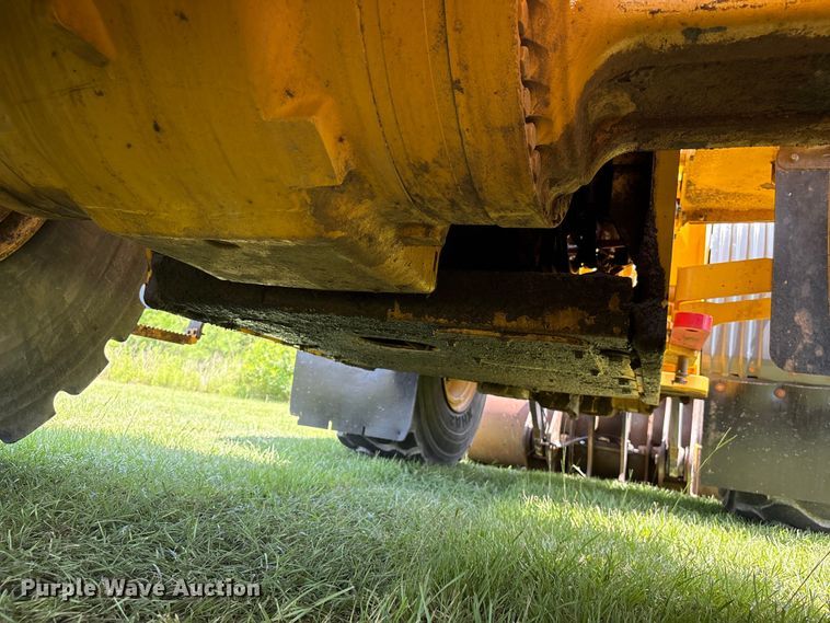image for item EF1262 2020 John Deere 744L wheel loader
