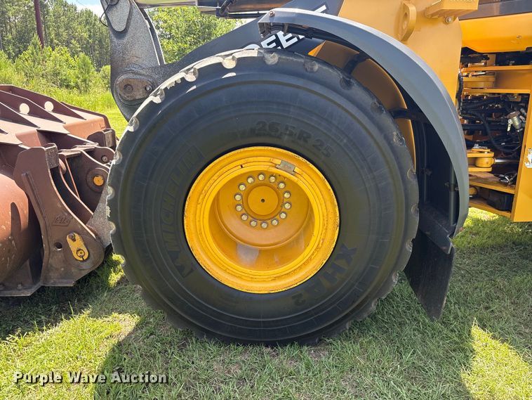 image for item EF1262 2020 John Deere 744L wheel loader
