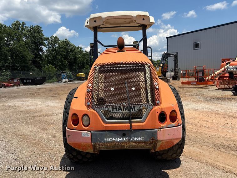 image for item EF1267 2015 HAMM H11IX single drum vibratory roller