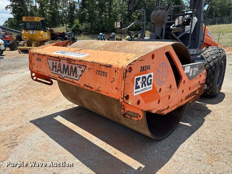 image for item EF1267 2015 HAMM H11IX single drum vibratory roller