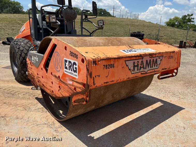 image for item EF1267 2015 HAMM H11IX single drum vibratory roller