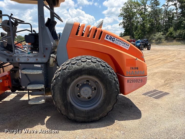 image for item EF1267 2015 HAMM H11IX single drum vibratory roller