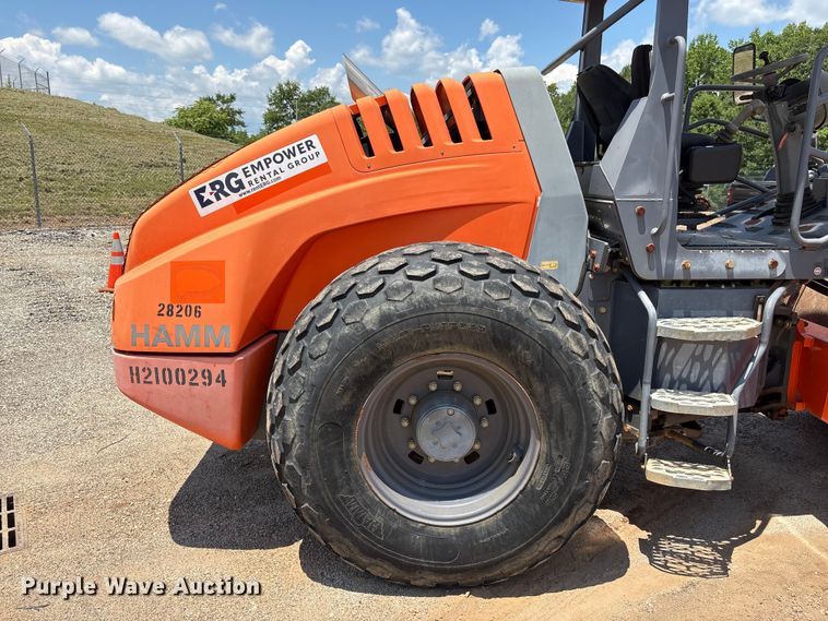 image for item EF1267 2015 HAMM H11IX single drum vibratory roller