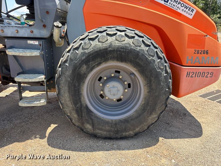 image for item EF1267 2015 HAMM H11IX single drum vibratory roller