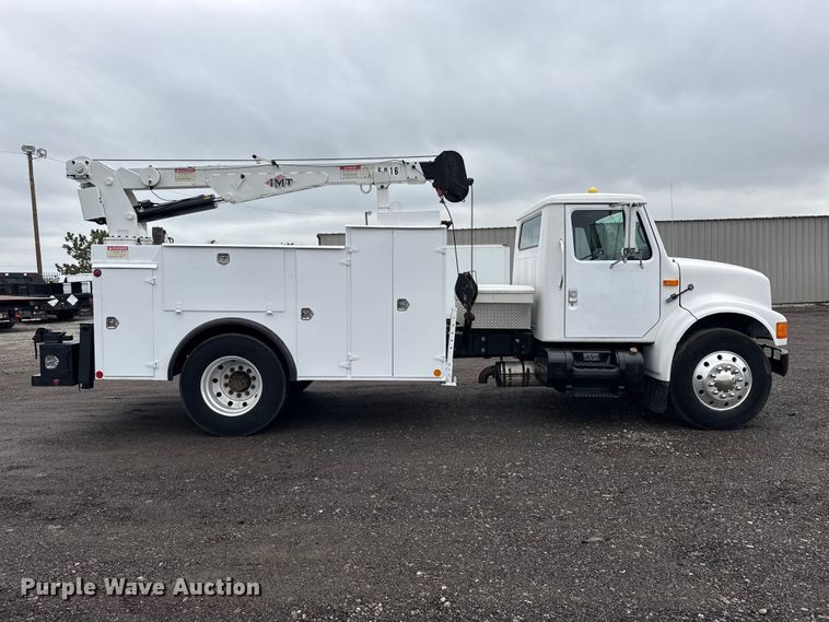 image for item EG8837 1991 International 4600 utility / service truck