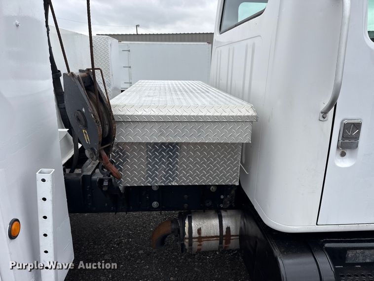 image for item EG8837 1991 International 4600 utility / service truck