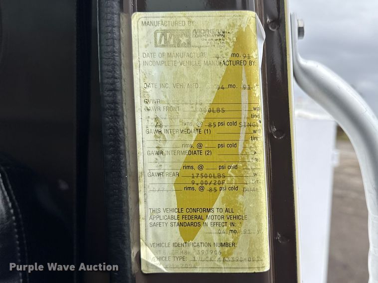 image for item EG8837 1991 International 4600 utility / service truck