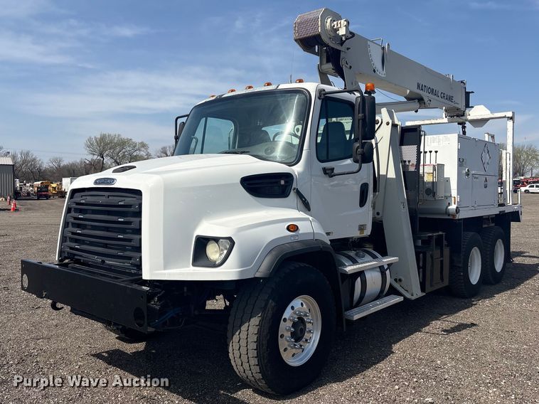 image for item EG8873 2013 Freightliner 114SD crane truck
