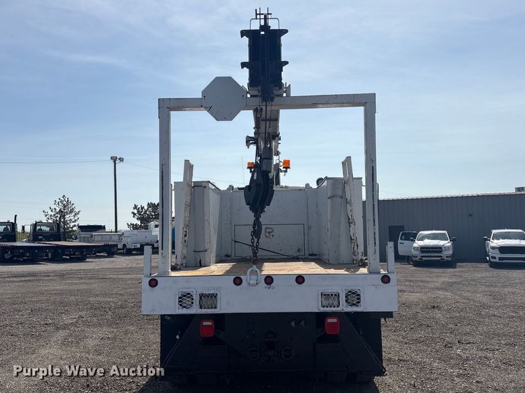 image for item EG8873 2013 Freightliner 114SD crane truck