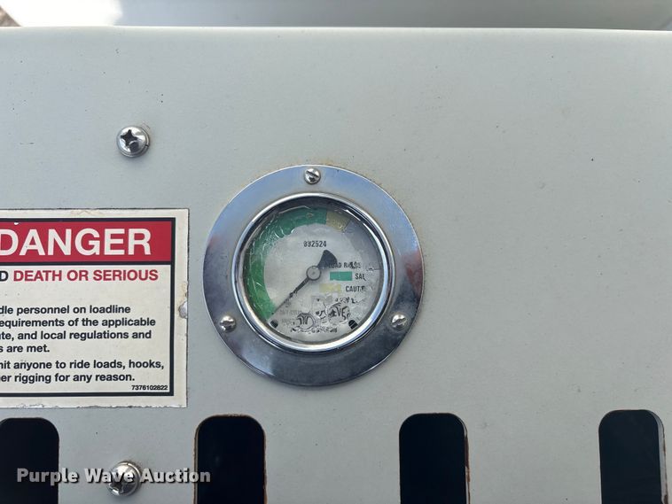 image for item EG8873 2013 Freightliner 114SD crane truck