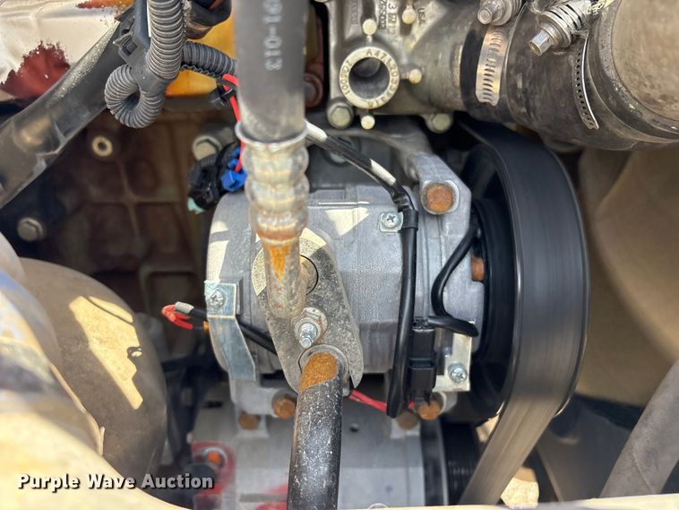 image for item EG8873 2013 Freightliner 114SD crane truck