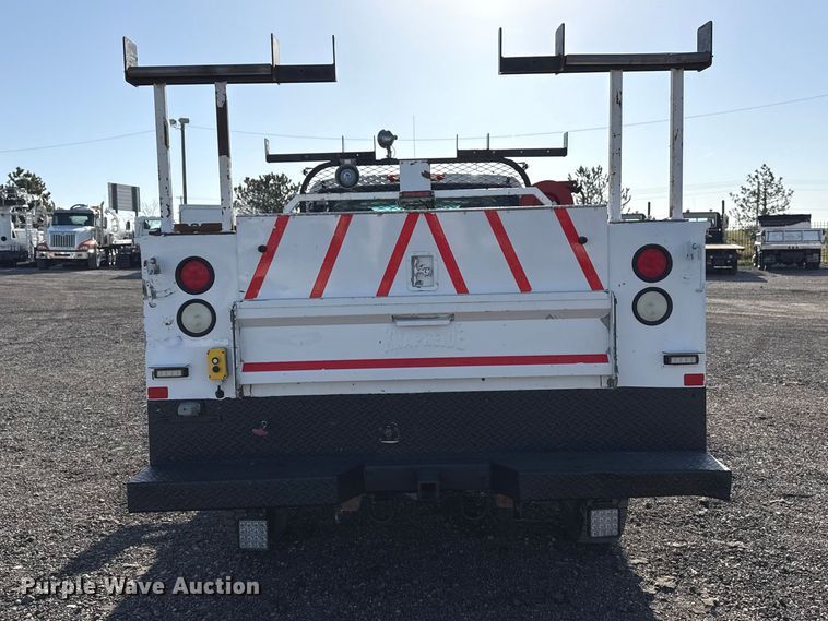 image for item EG8883 2013 Chevrolet 3500HD Ext. Cab utility bed pickup truck