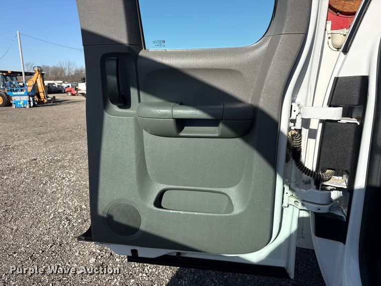 image for item EG8883 2013 Chevrolet 3500HD Ext. Cab utility bed pickup truck