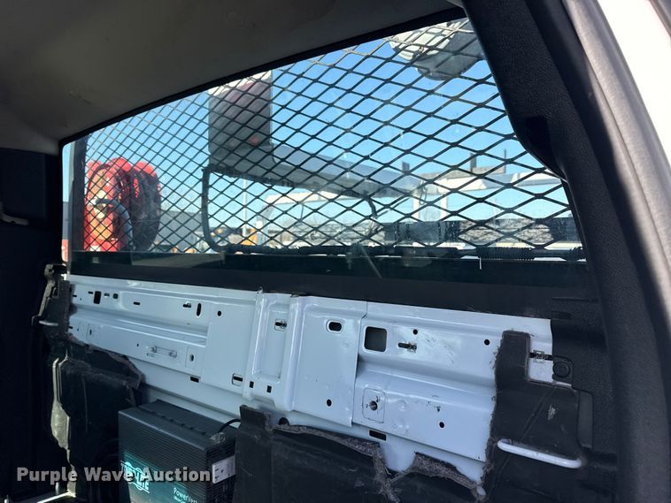 image for item EG8883 2013 Chevrolet 3500HD Ext. Cab utility bed pickup truck