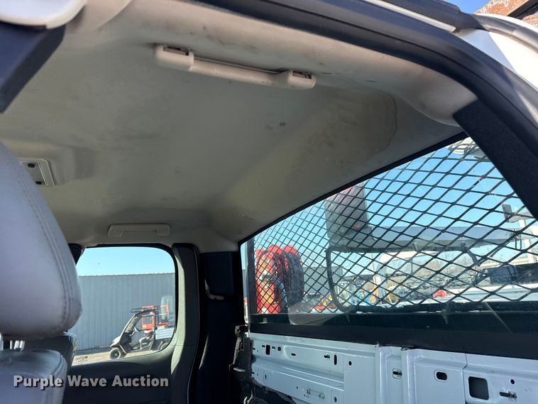 image for item EG8883 2013 Chevrolet 3500HD Ext. Cab utility bed pickup truck