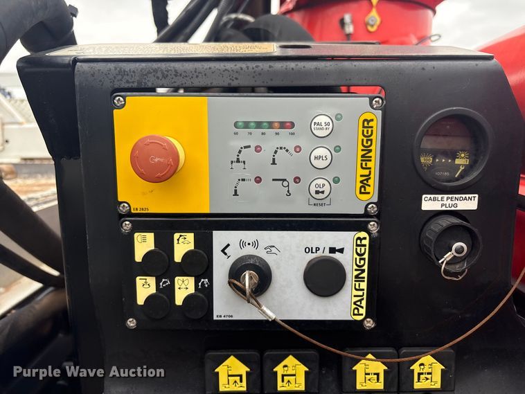 image for item EG8929 2012 Freightliner Business Class M2 Ext. Cab crane truck