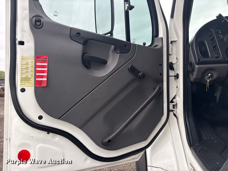 image for item EG8929 2012 Freightliner Business Class M2 Ext. Cab crane truck