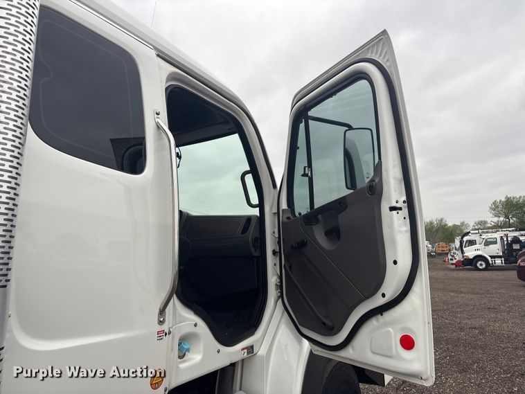 image for item EG8929 2012 Freightliner Business Class M2 Ext. Cab crane truck