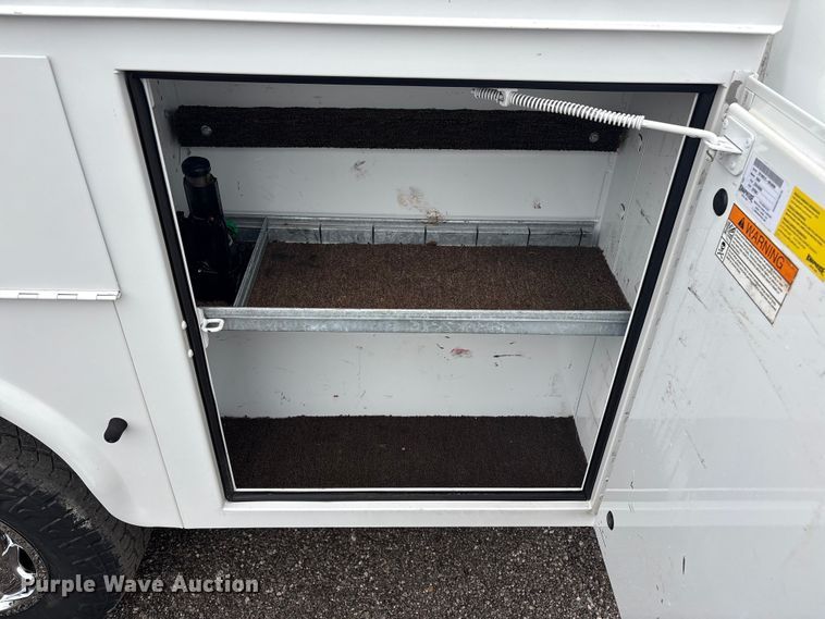 image for item EG9005 2019 Chevrolet 2500HD Ext. Cab utility bed pickup truck