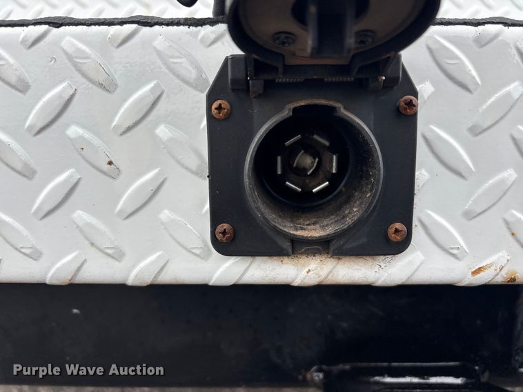image for item EG9005 2019 Chevrolet 2500HD Ext. Cab utility bed pickup truck