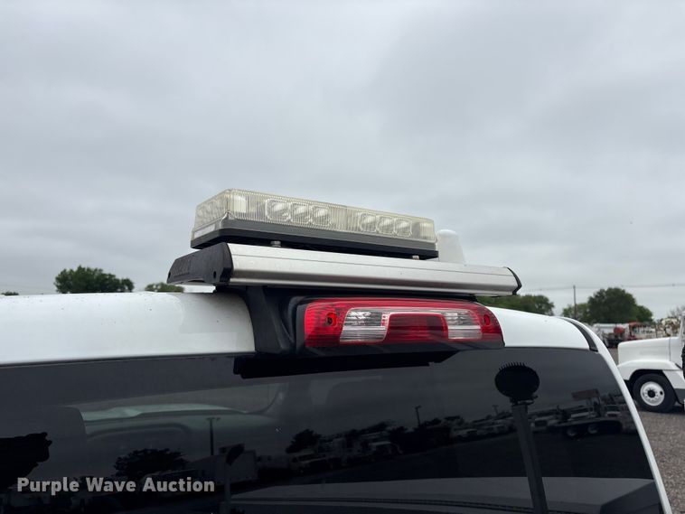 image for item EG9005 2019 Chevrolet 2500HD Ext. Cab utility bed pickup truck