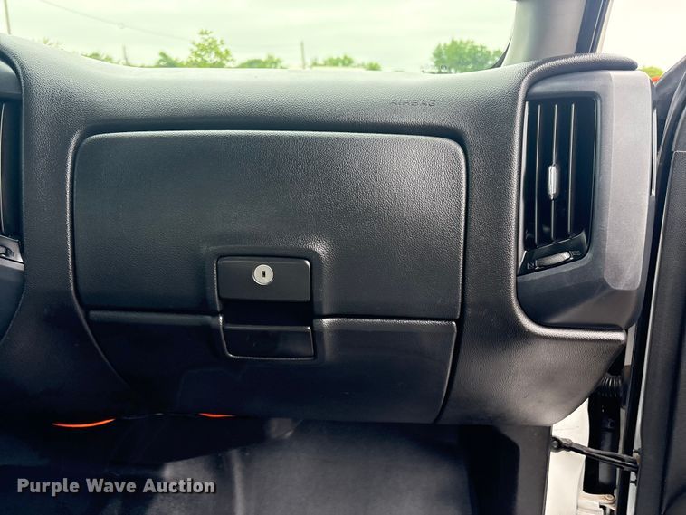 image for item EG9005 2019 Chevrolet 2500HD Ext. Cab utility bed pickup truck