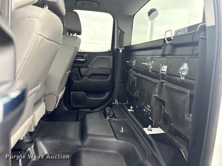 image for item EG9005 2019 Chevrolet 2500HD Ext. Cab utility bed pickup truck