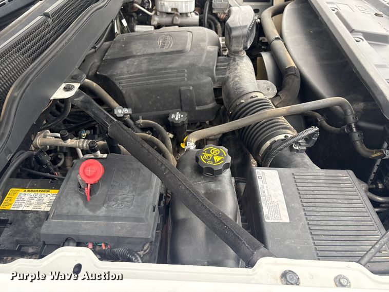 image for item EG9005 2019 Chevrolet 2500HD Ext. Cab utility bed pickup truck