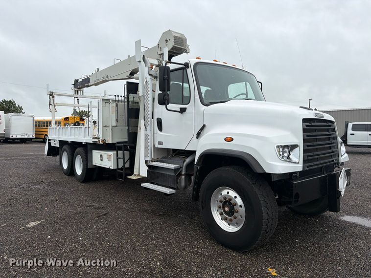 image for item EG9239 2012 Freightliner 114SD crane truck