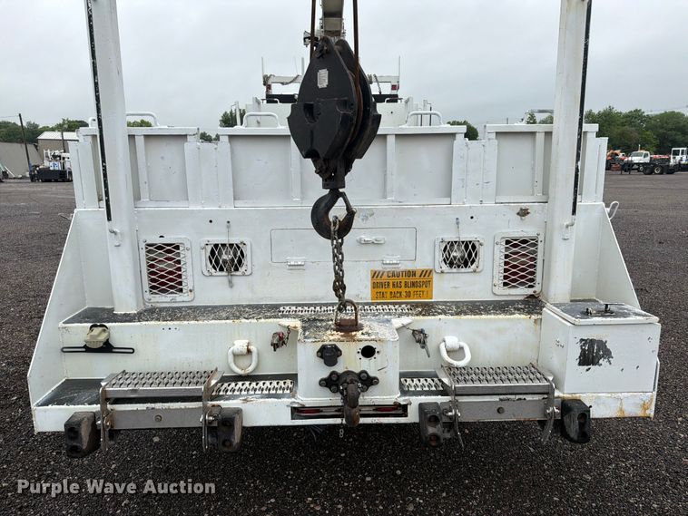 image for item EG9239 2012 Freightliner 114SD crane truck