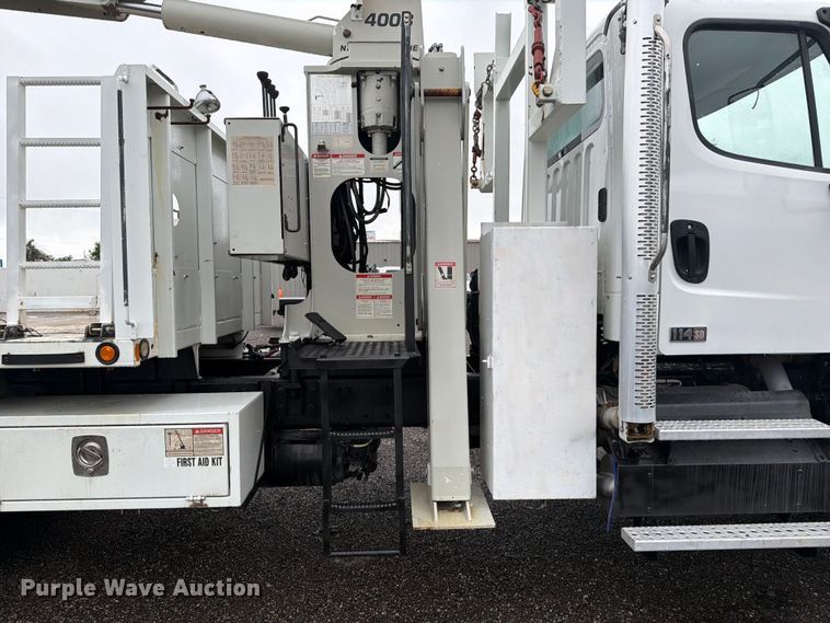 image for item EG9239 2012 Freightliner 114SD crane truck
