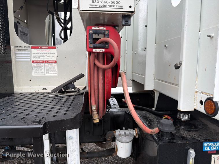 image for item EG9239 2012 Freightliner 114SD crane truck