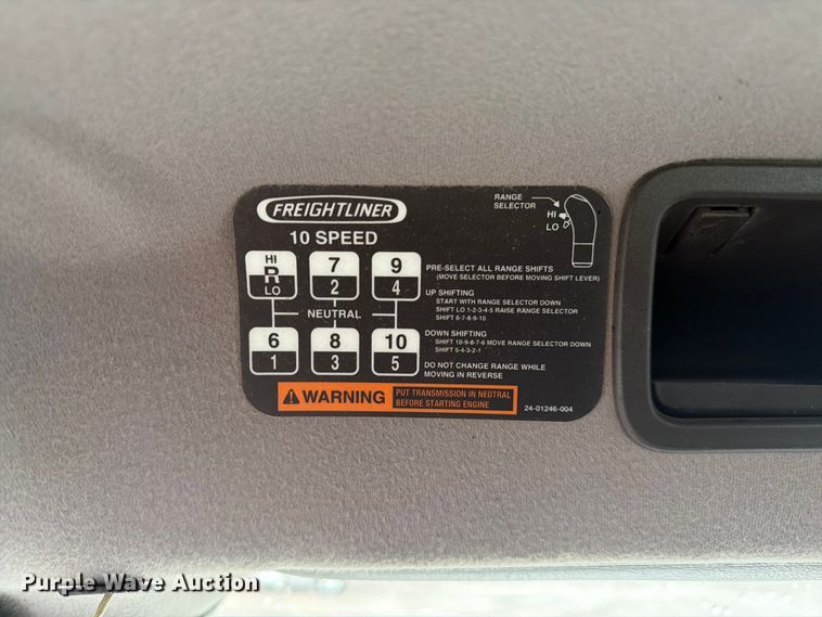 image for item EG9239 2012 Freightliner 114SD crane truck