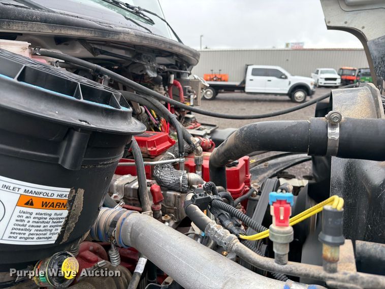 image for item EG9239 2012 Freightliner 114SD crane truck