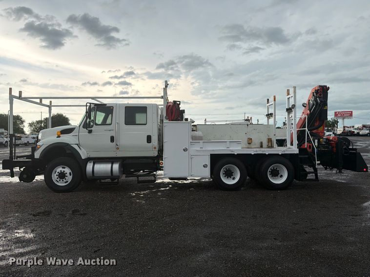 image for item EG9244 2011 International 7600 Crew Cab crane truck