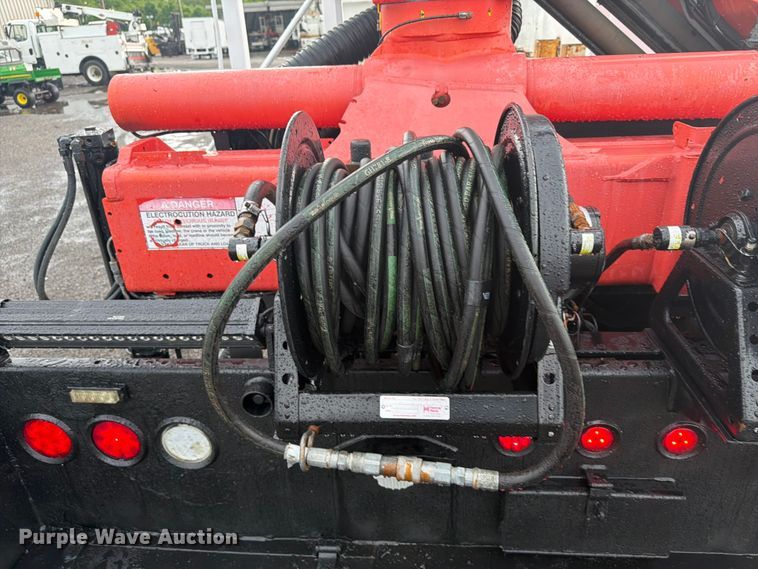 image for item EG9244 2011 International 7600 Crew Cab crane truck
