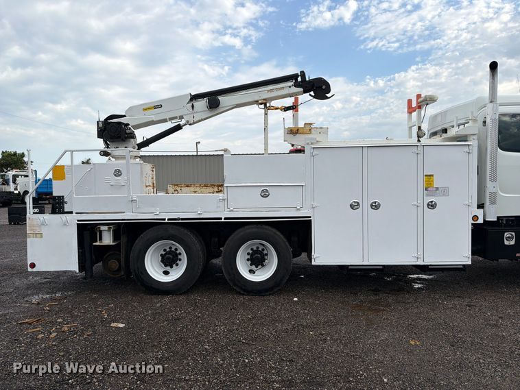 image for item EG9246 2010 Freightliner Business Class M2 utility / service truck