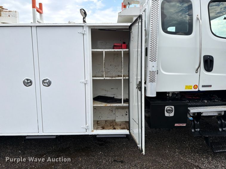 image for item EG9246 2010 Freightliner Business Class M2 utility / service truck