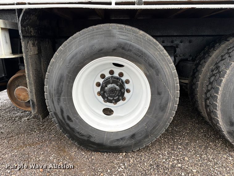 image for item EG9246 2010 Freightliner Business Class M2 utility / service truck