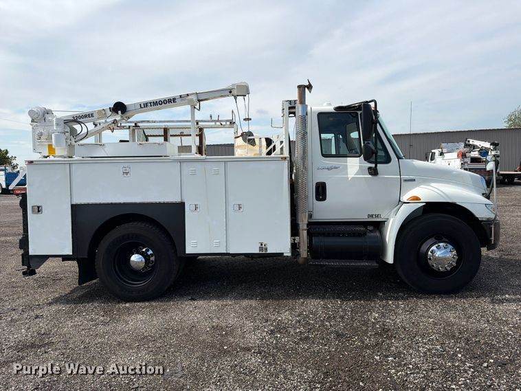image for item EG9248 2008 International 4300 utility / service truck