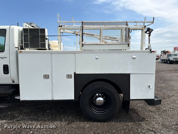image for item EG9248 2008 International 4300 utility / service truck