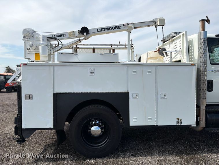 image for item EG9248 2008 International 4300 utility / service truck