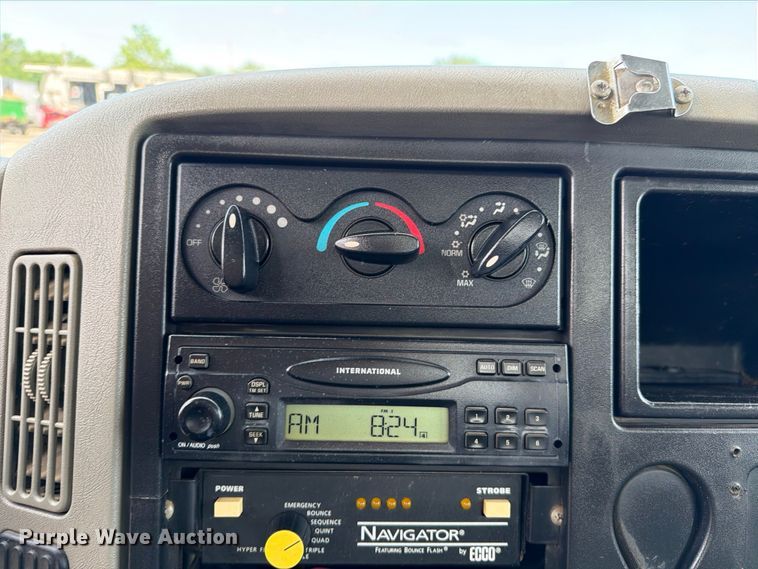 image for item EG9248 2008 International 4300 utility / service truck